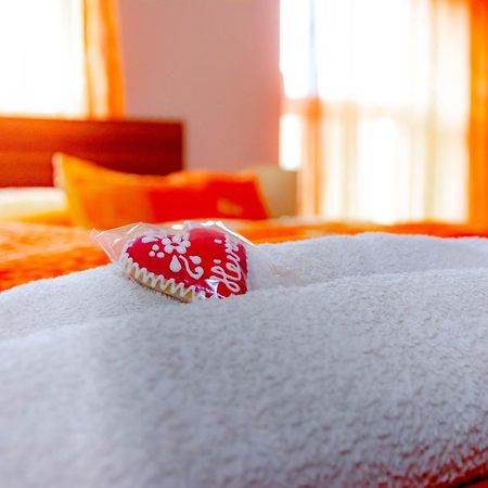 Huerkecz Apartmanhaz Heviz Bagian luar foto