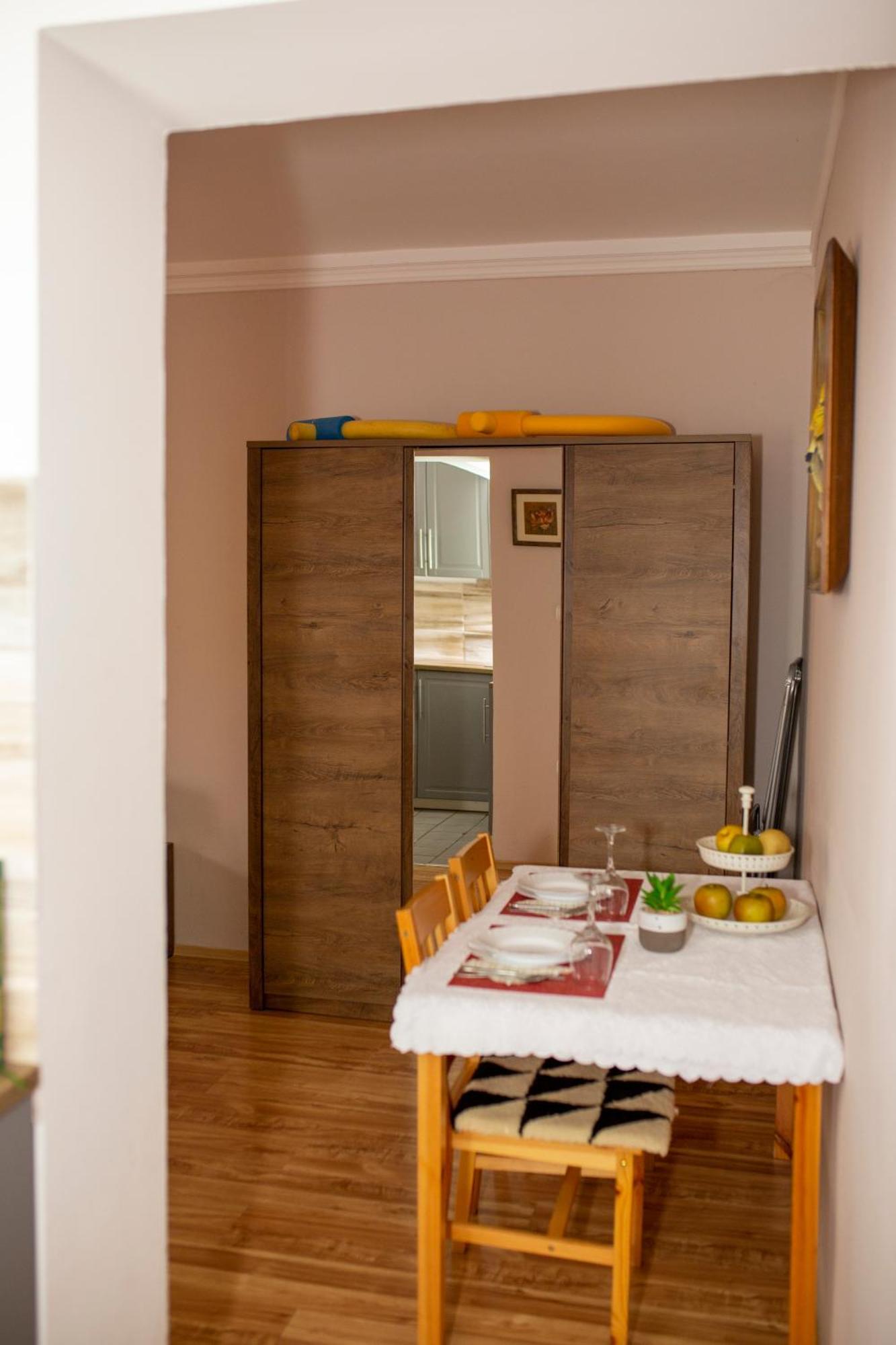 Huerkecz Apartmanhaz Heviz Bagian luar foto
